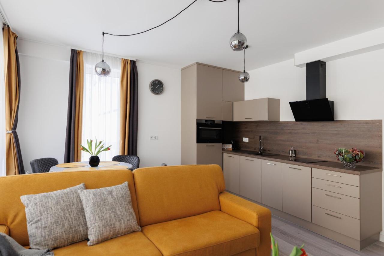Villa Bauhaus Wellness Apartman Siófok Eksteriør billede