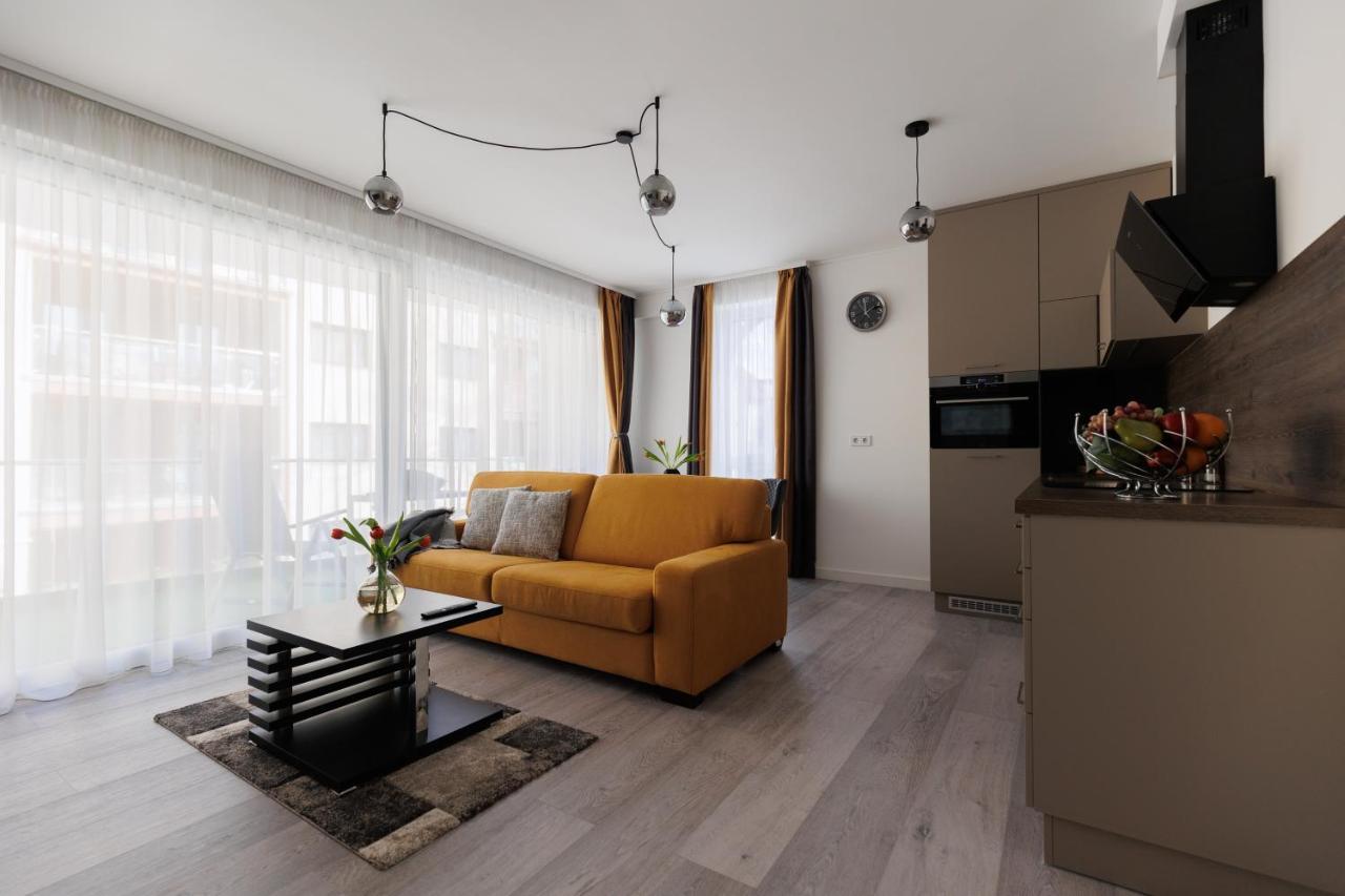 Villa Bauhaus Wellness Apartman Siófok Eksteriør billede