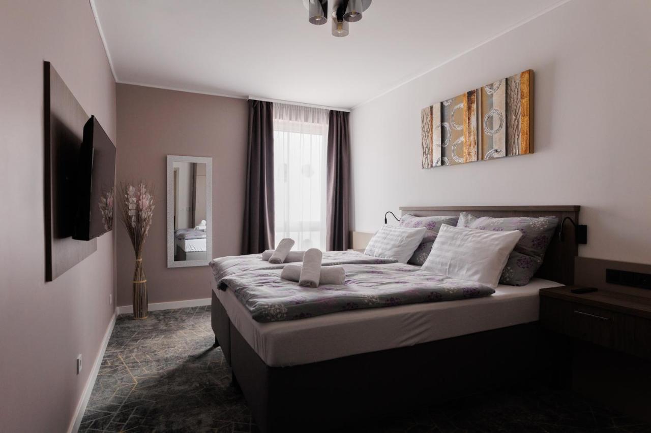 Villa Bauhaus Wellness Apartman Siófok Eksteriør billede